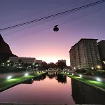 Temporada - Host Urca